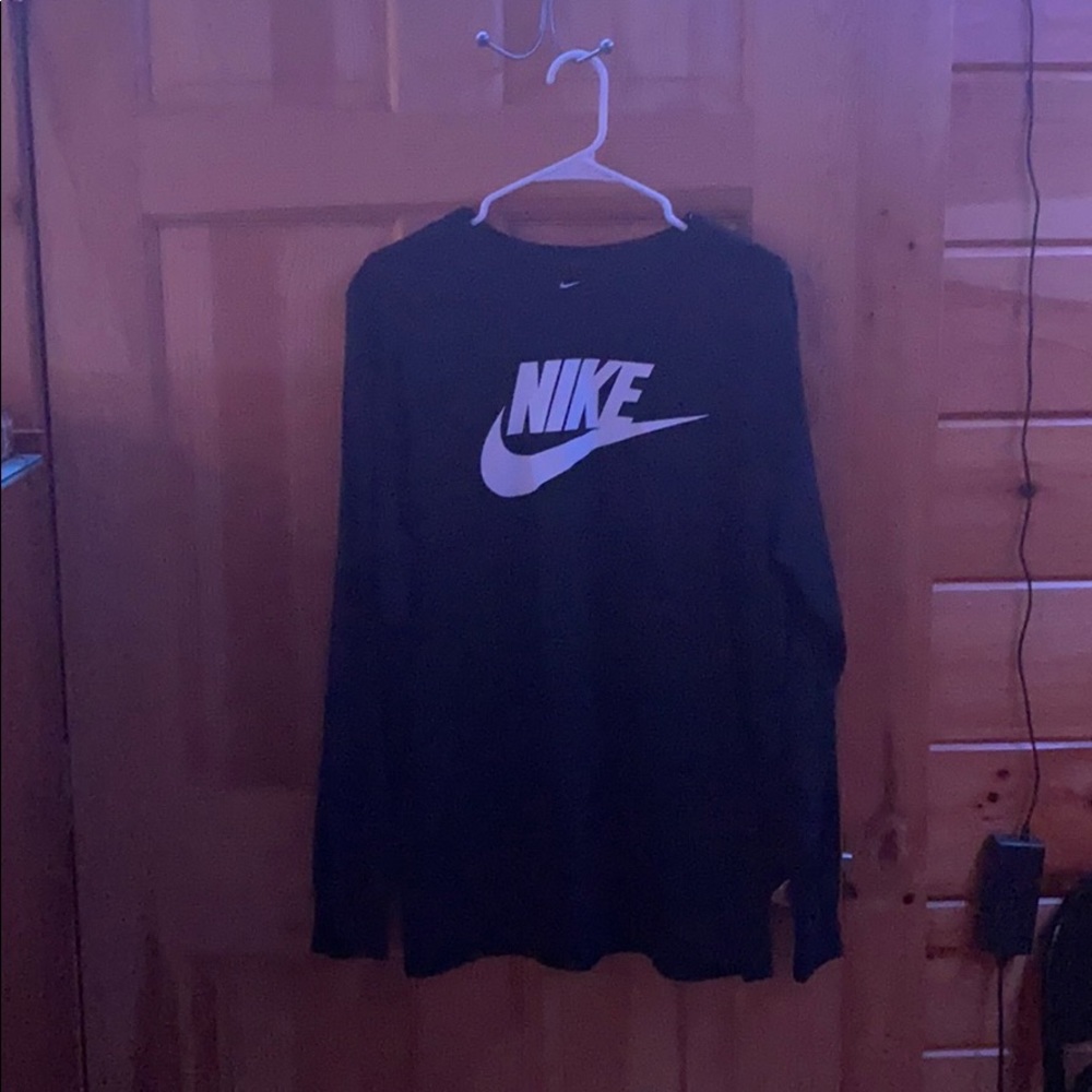 Black Nike Long Sleeve Tee (Never Worn)